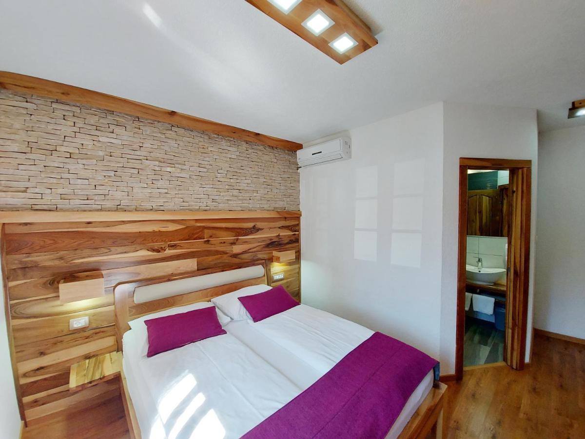 Bed and Breakfast Plitvice Etno House I Плитвицкие озёра Экстерьер фото